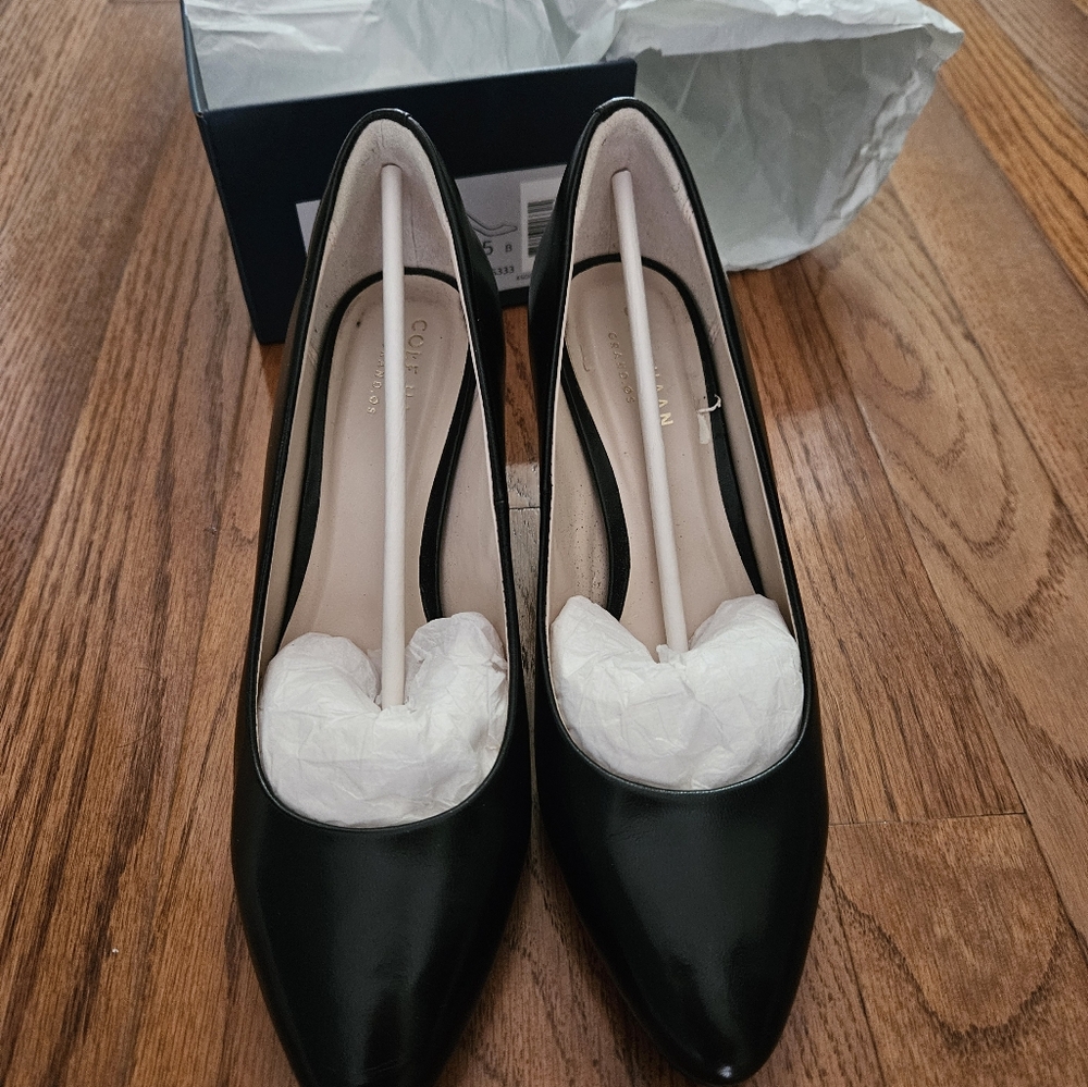 Cole Haan pump black